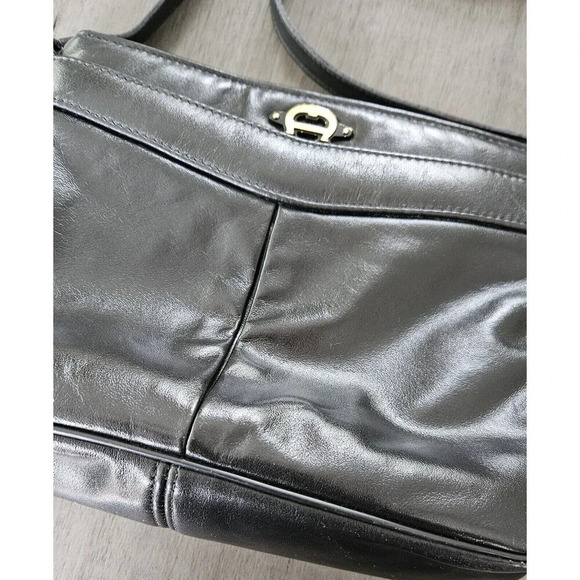 Aigner Crossbody Purse Shoulder Bag Handbag Smooth Black Leather Minimalist Vtg - Picture 2 of 12